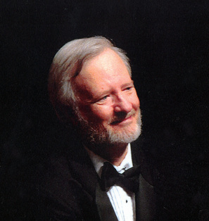 Picture of author Larry Wells